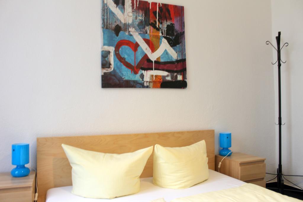 Pension Central Hostel Берлін Екстер'єр фото