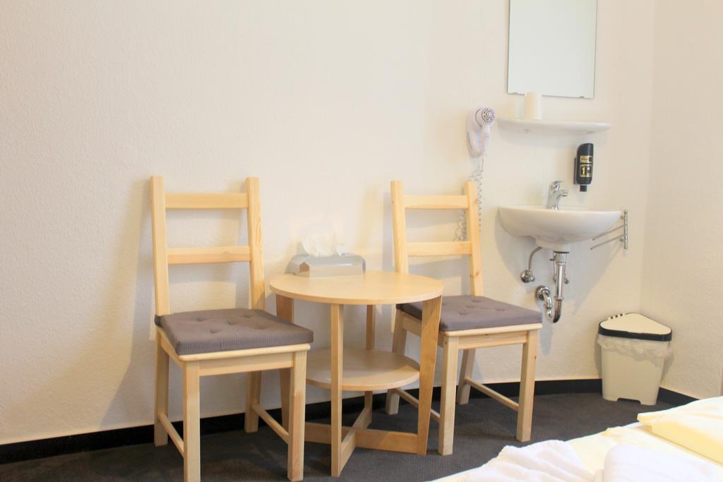 Pension Central Hostel Берлін Екстер'єр фото